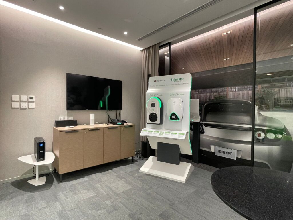 Schneider – Display Stand